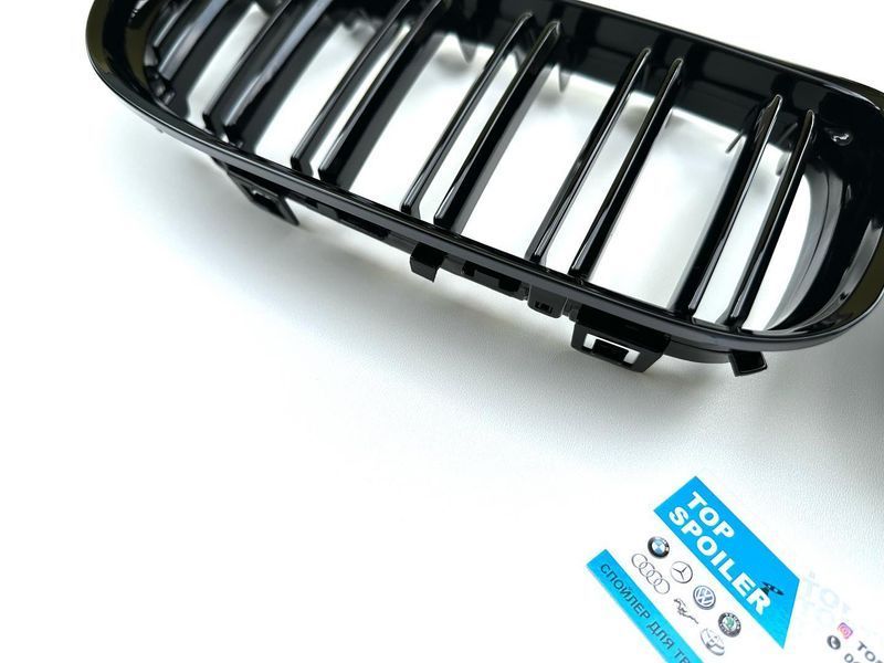 Решітка радіатора BMW 3 E90 2009-2012 стиль М (ніздрі, ноздри БМВ Е90) чорний глянець E90-M фото