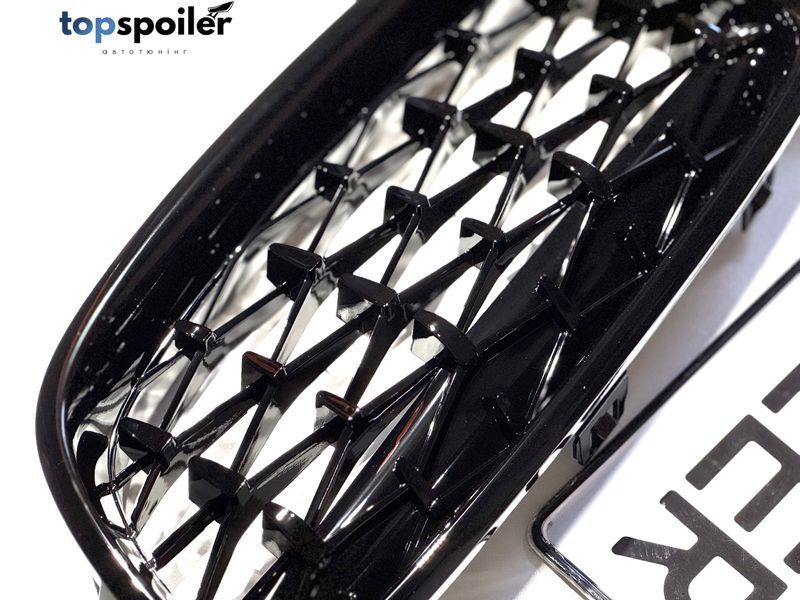 Решітка радіатора BMW 3 F30 / F31 / F35 / F80 2012-2018 стиль Diamond (ніздрі, ноздри Ф30) чорний глянець F30-DIA фото