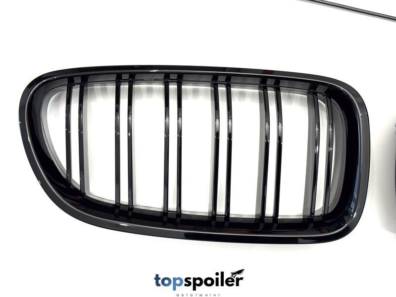 Решітка радіатора BMW 5 F10 / F11 2010-2017 стиль М (ніздрі, ноздри Ф10 Ф11) чорний глянець F-10-M фото
