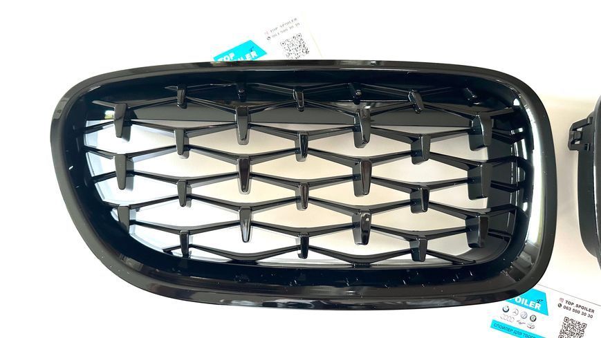Решітка радіатора BMW 5 F10 / F11 2010-2017 стиль Diamond (ніздрі, ноздри Ф10 Ф11) чорний глянець F10-DIA фото